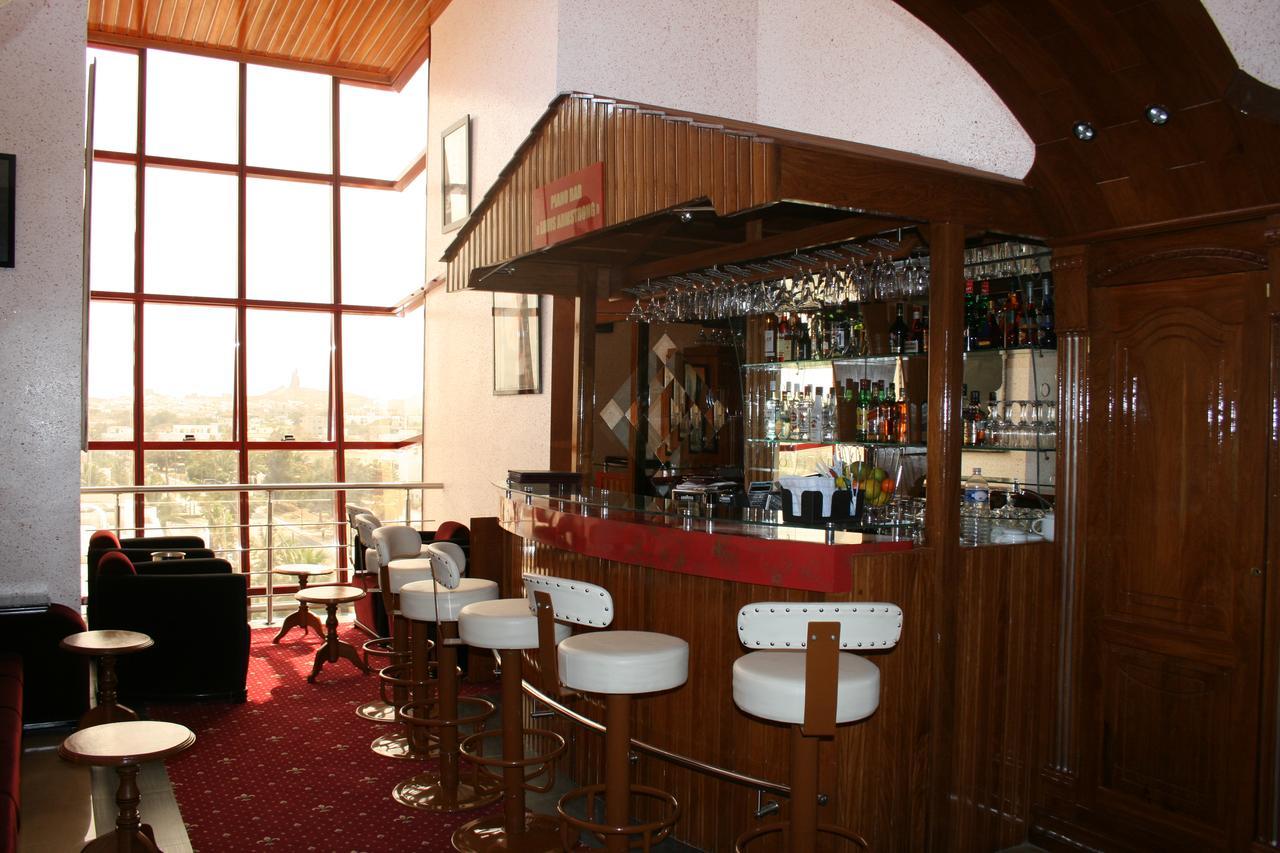 Hotel Fleur De Lys Almadies Dakar Bagian luar foto