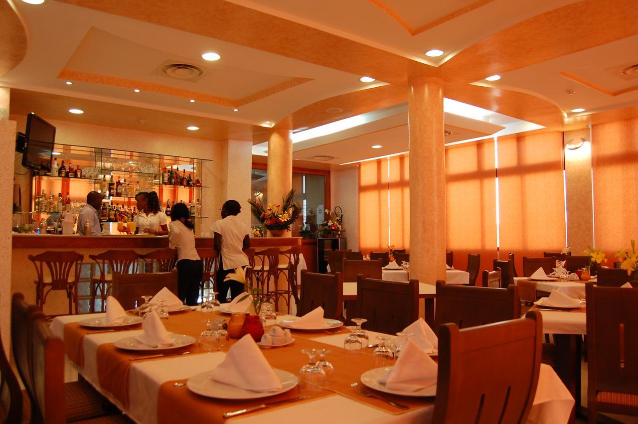 Hotel Fleur De Lys Almadies Dakar Bagian luar foto
